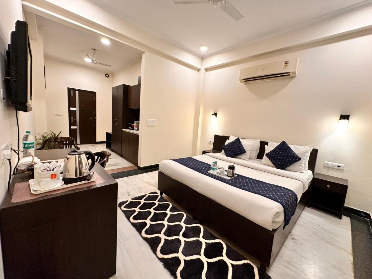 Hollyhocks Residency Hotel Delhi (National Capital Territory of India)